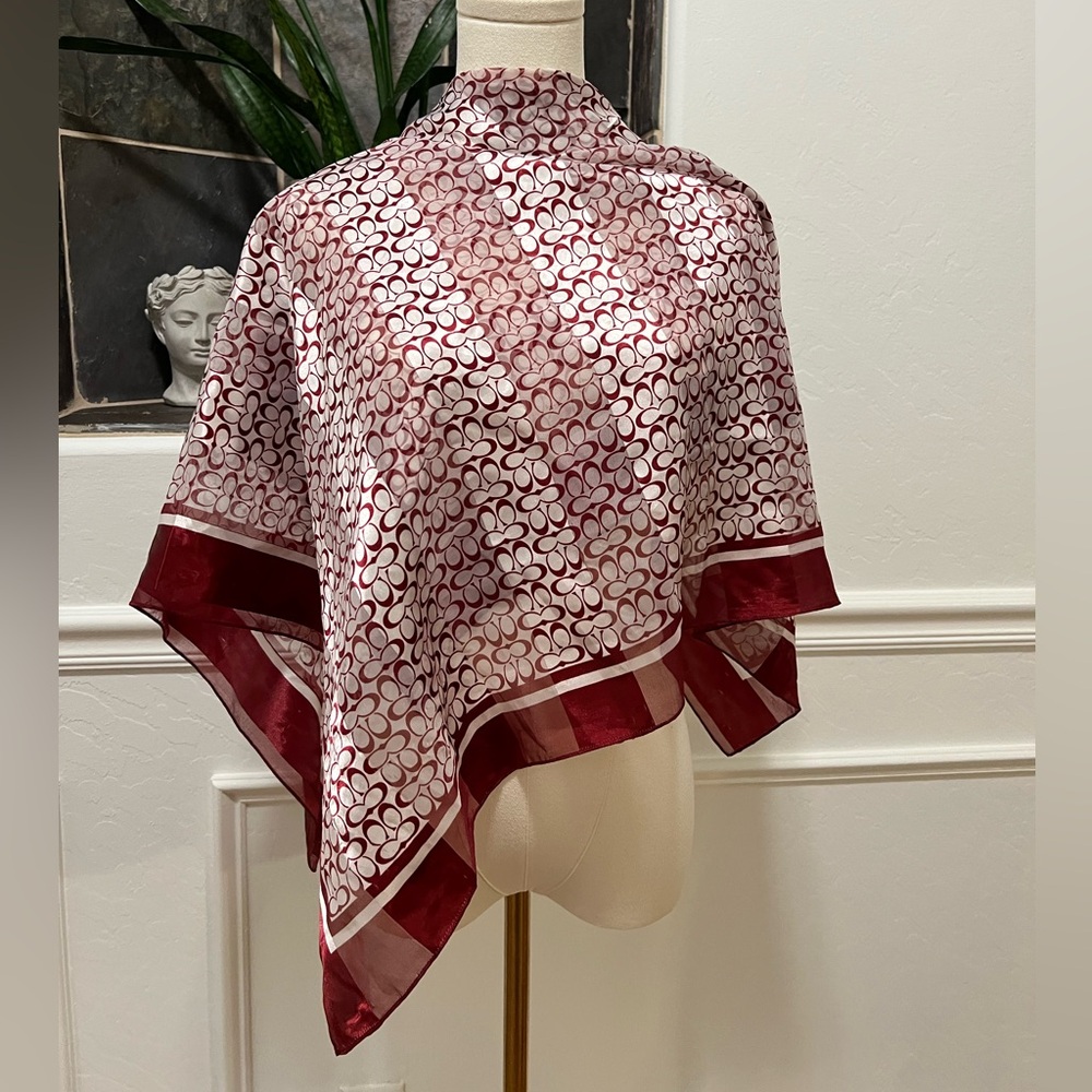 Coach Monogram Large Scarf - Picture 3 of 14